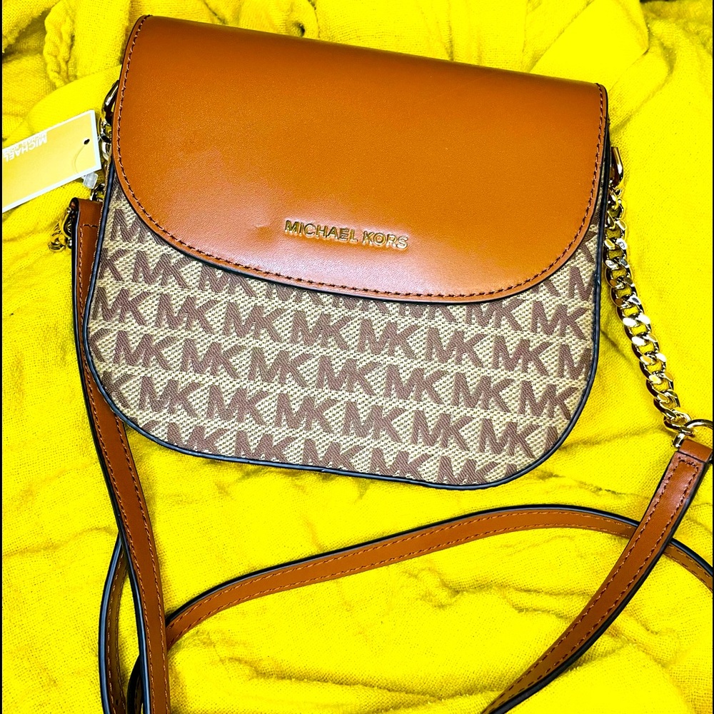 NWT Michael Kors Half Dome Crossbody